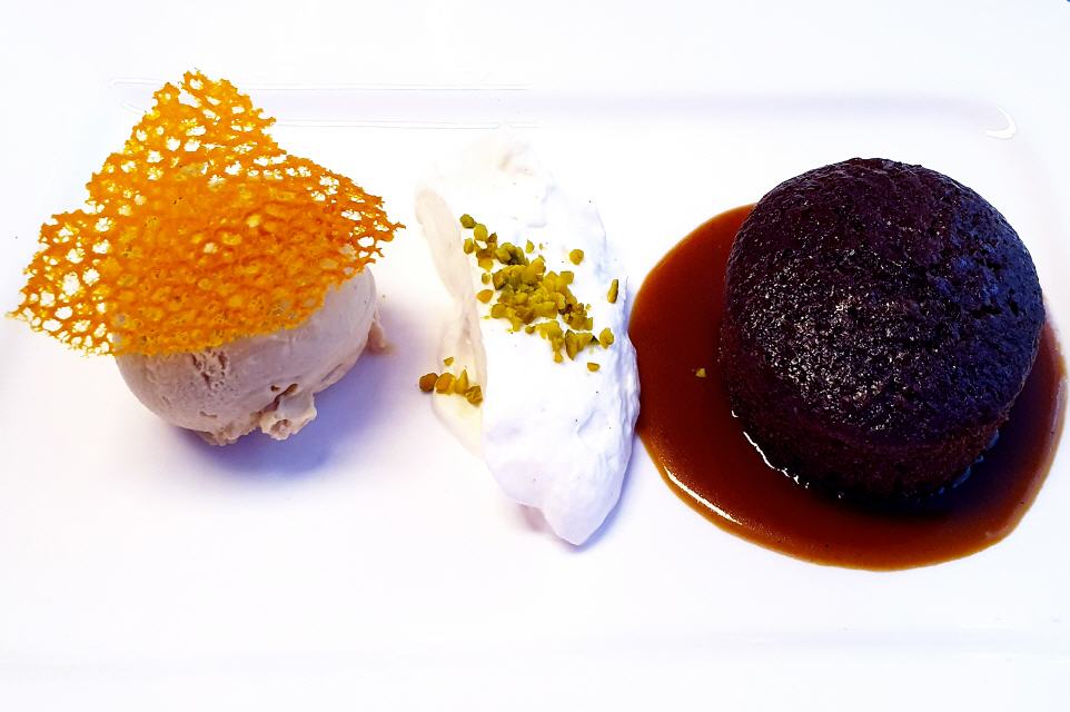 .. und nun präsentieren wir die wohl köstlichste Nachspeise am heutigen Abend.