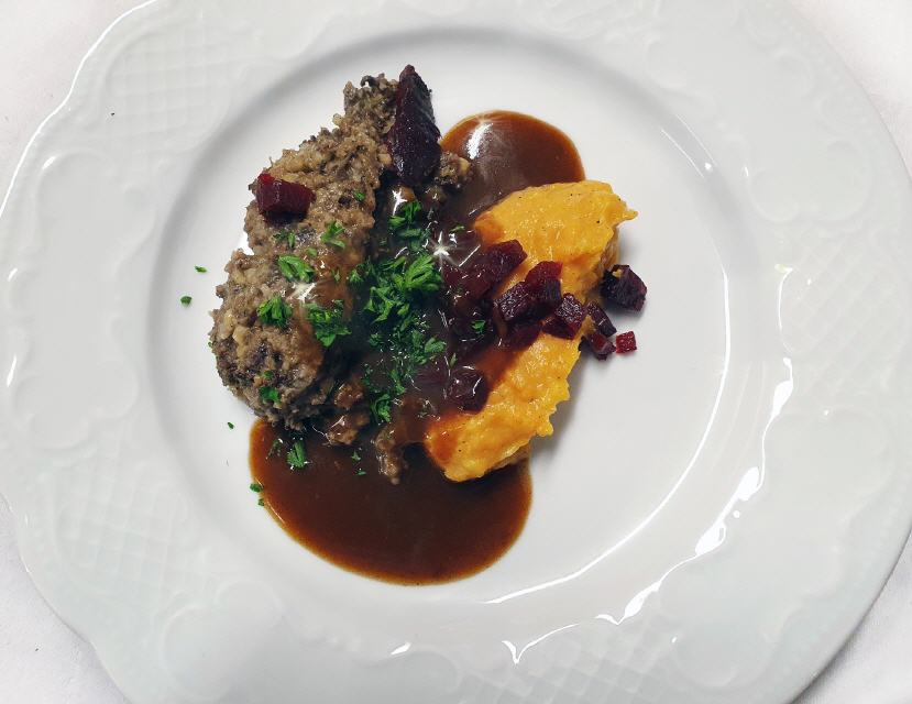 Haggis on Sweet Potatoes with Whisky-Jus